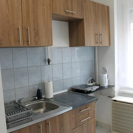 Fecske Apartman Szolnok Exterior photo